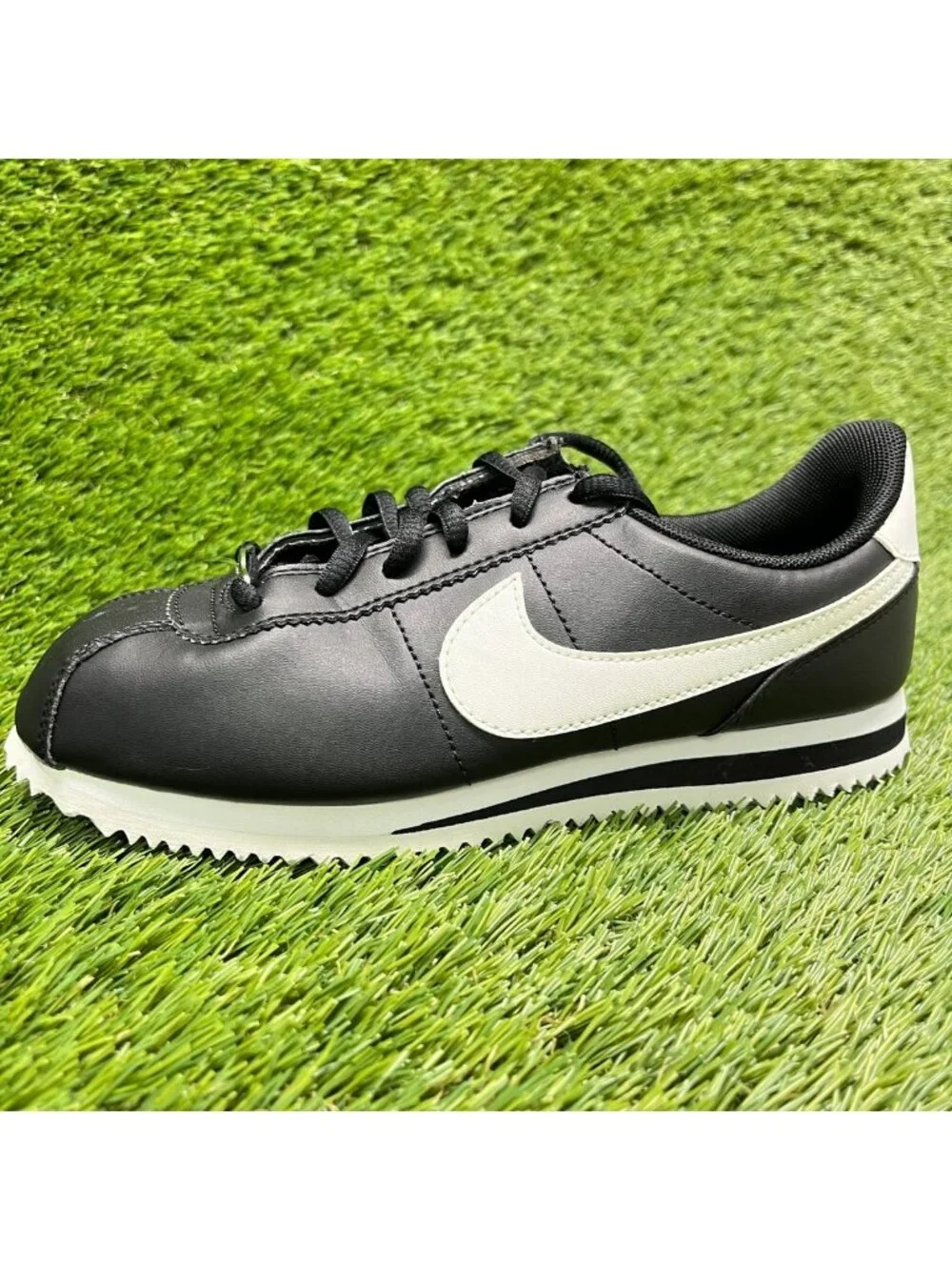 Nike please review